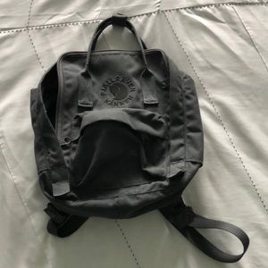 Fjallraven kanken mini backpack